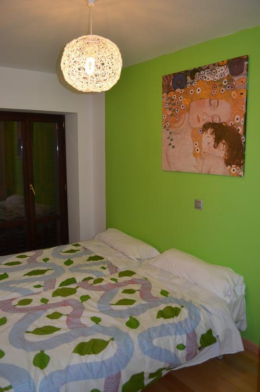 Apartamentos Zaragoza Coso Room photo