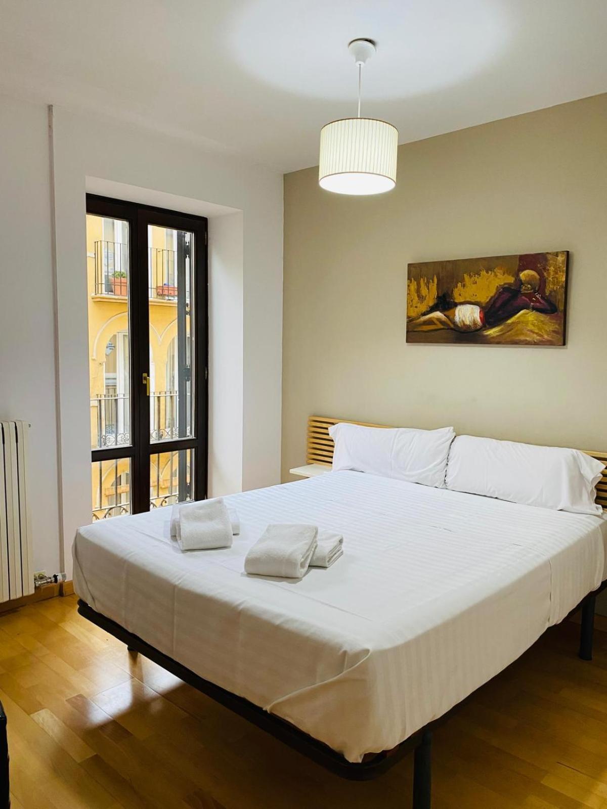 Apartamentos Zaragoza Coso Exterior photo