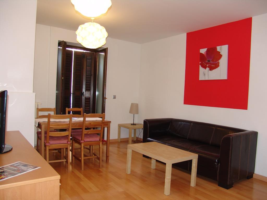Apartamentos Zaragoza Coso Room photo