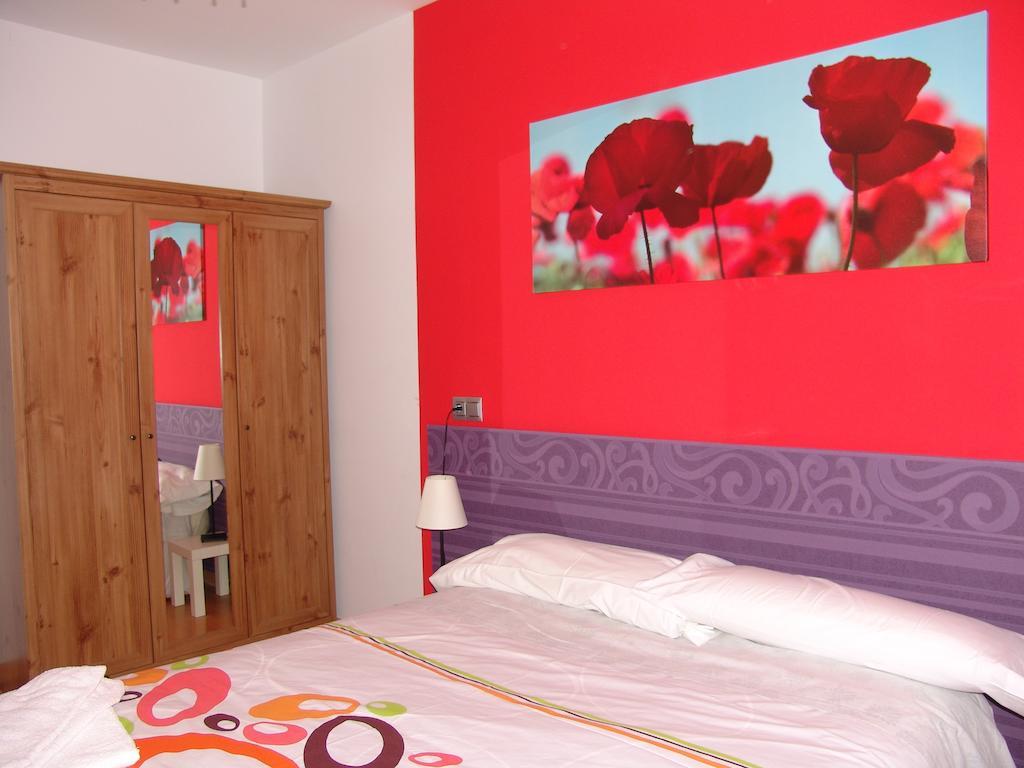 Apartamentos Zaragoza Coso Room photo
