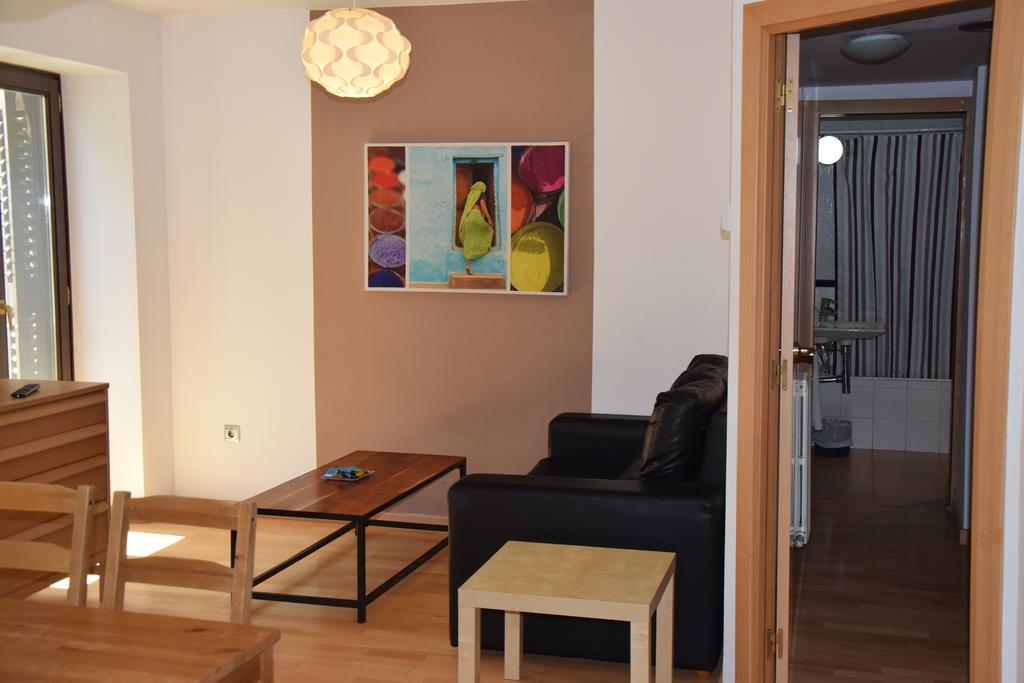Apartamentos Zaragoza Coso Exterior photo